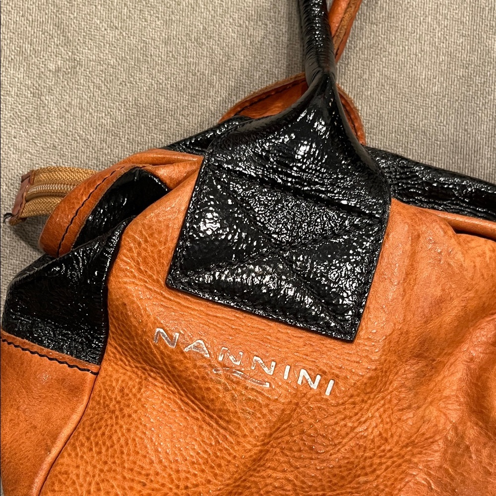 Nannini Dual-Tone Orange/camel and Black patent Shoulder Bag - Picture 3 of 10